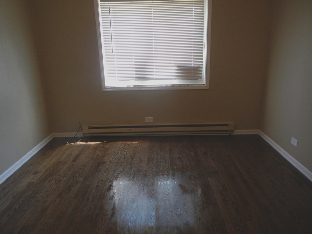 704 W 111th Street - Photo 14