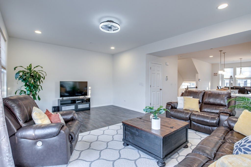 4477 Monroe Court - Photo 2
