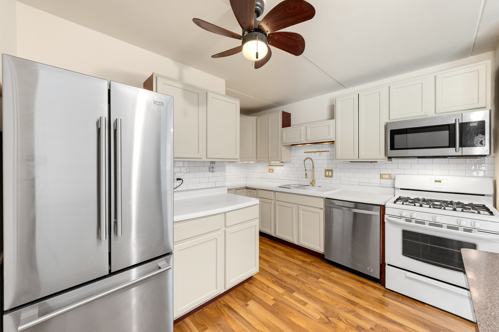 5325 Waterbury Court - Photo 8