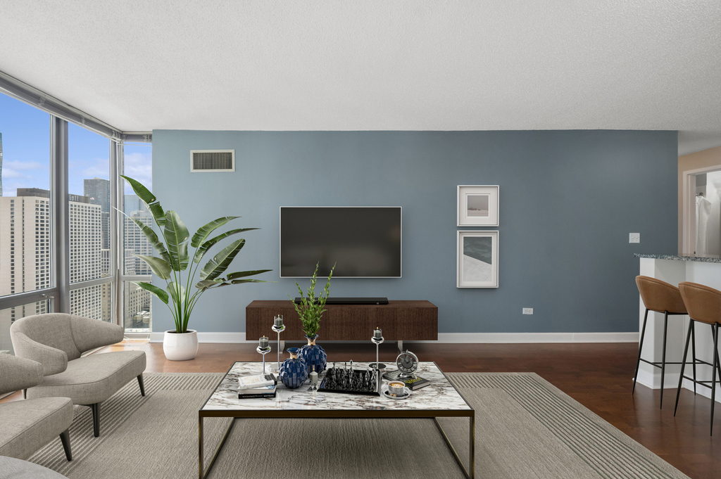 2 E Erie Street - Photo 2
