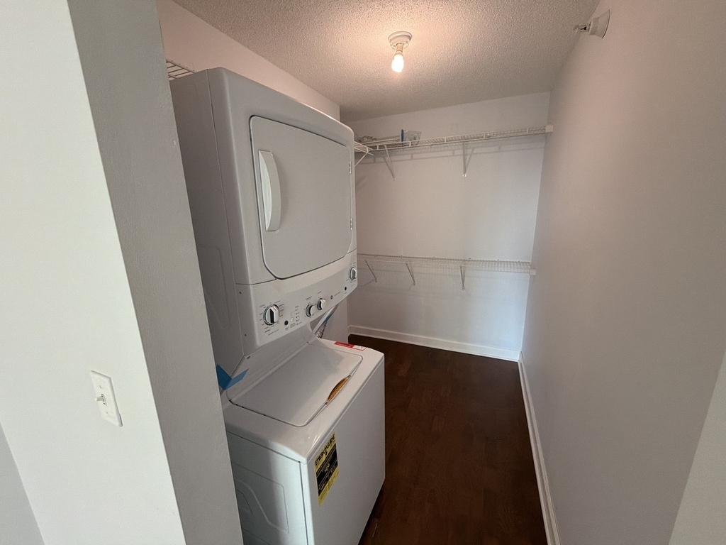 2 E Erie Street - Photo 8