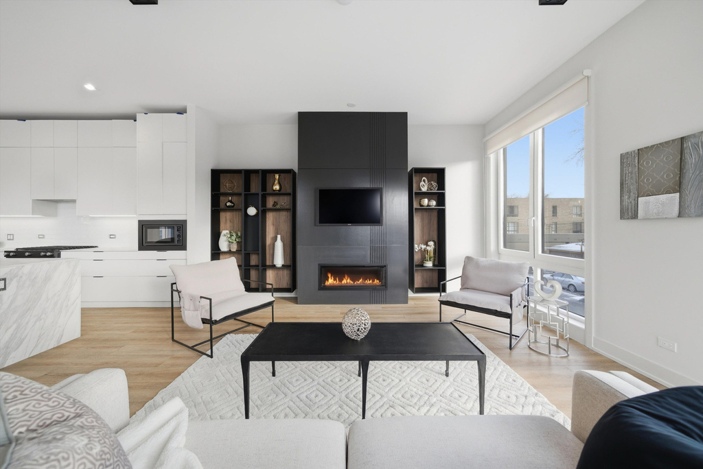 4256 W Belmont Avenue - Photo 8