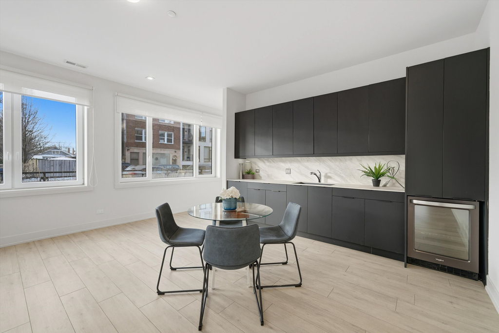 4256 W Belmont Avenue - Photo 23