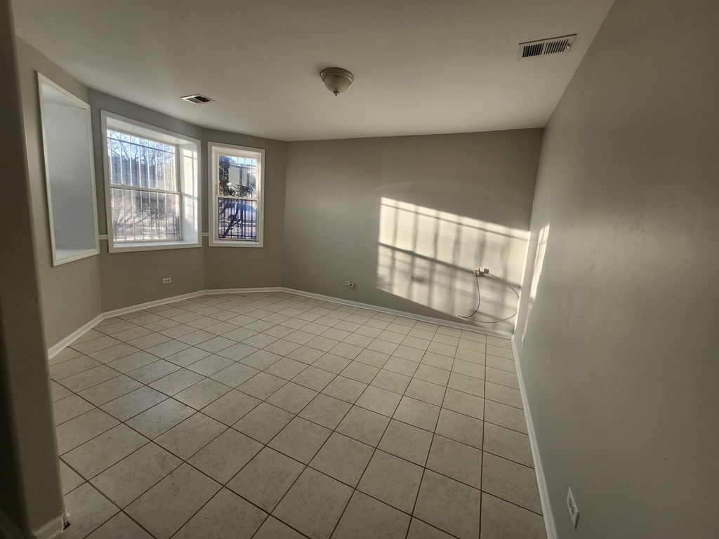 4807 S Wabash Avenue - Photo 7