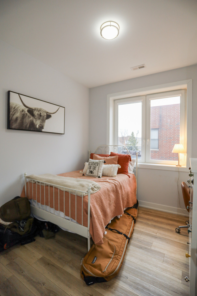 2402 W Carmen Avenue - Photo 7