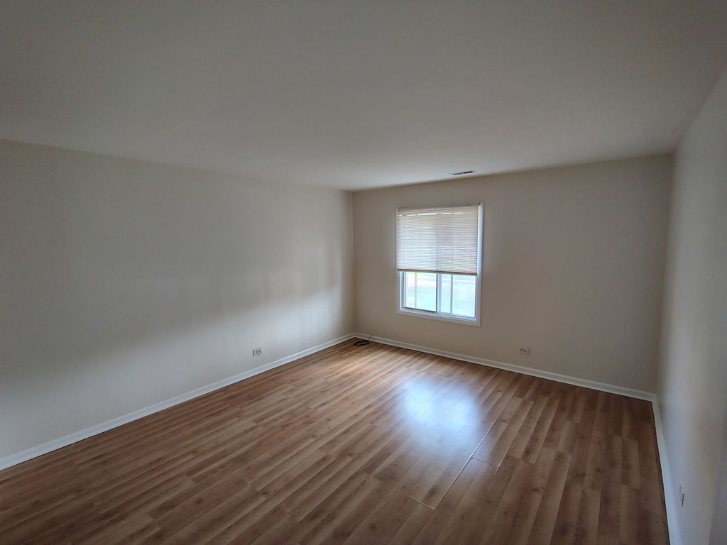 4424 Euclid Avenue - Photo 10