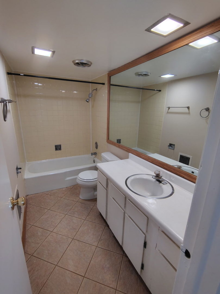 4424 Euclid Avenue - Photo 9