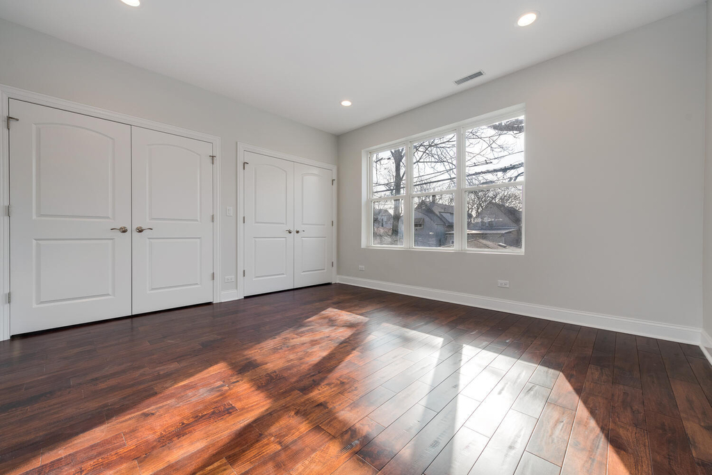 1919 N Drake Avenue - Photo 9