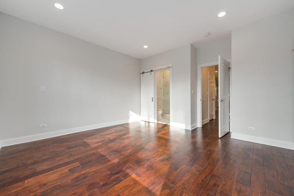 1919 N Drake Avenue - Photo 10