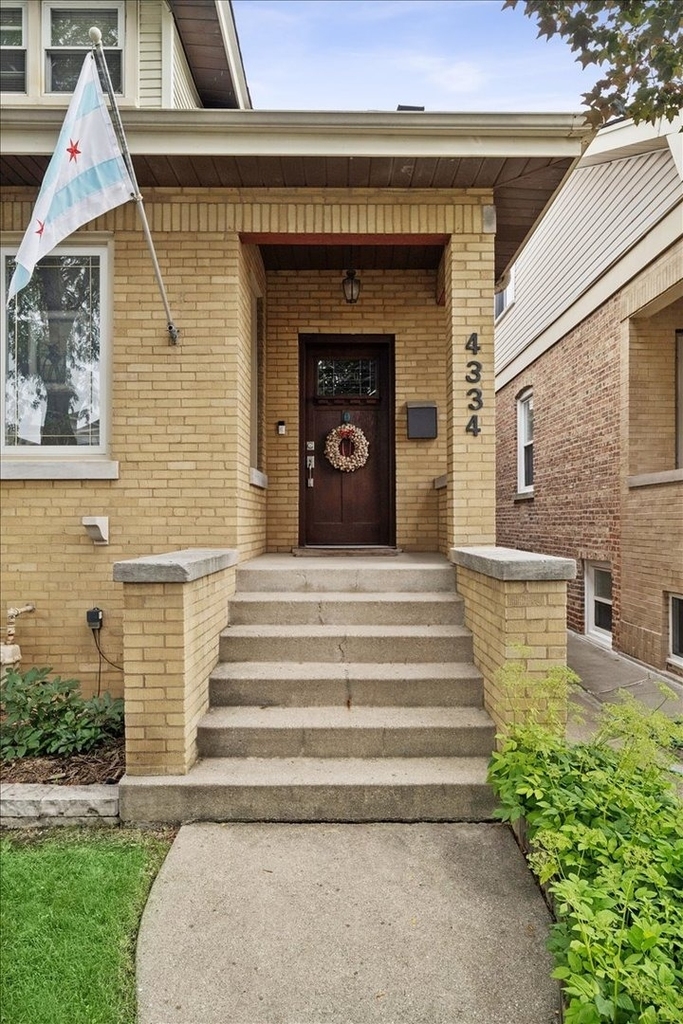4334 N Mason Avenue - Photo 2