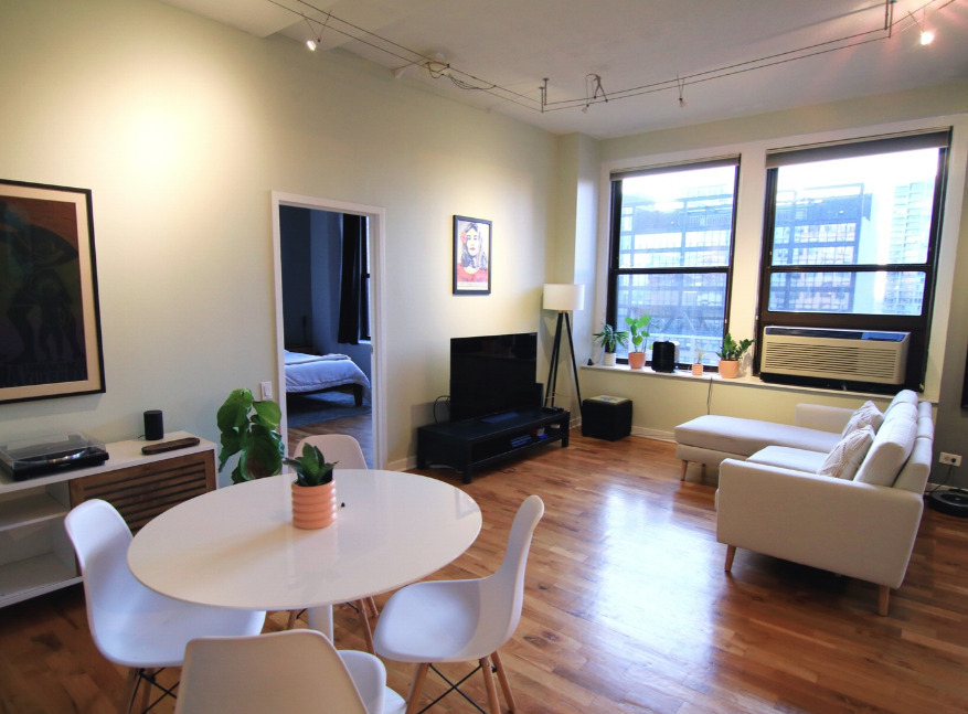600 S Dearborn Street - Photo 1