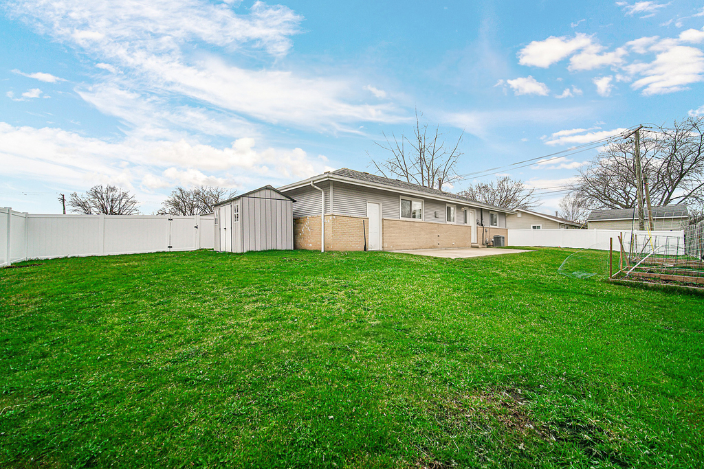 310 Maricopa Lane - Photo 19