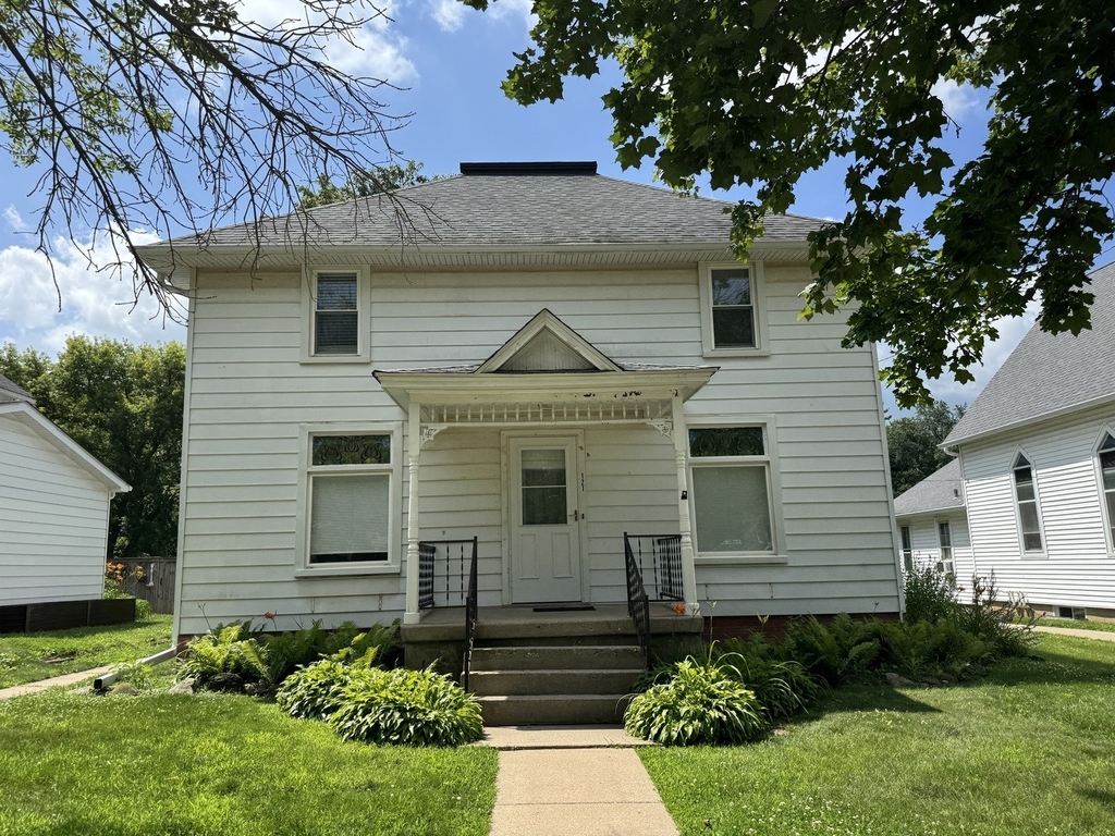 121 Terwilliger Street - Photo 0