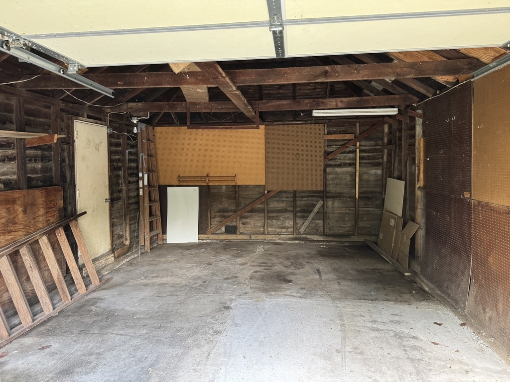 121 Terwilliger Street - Photo 17