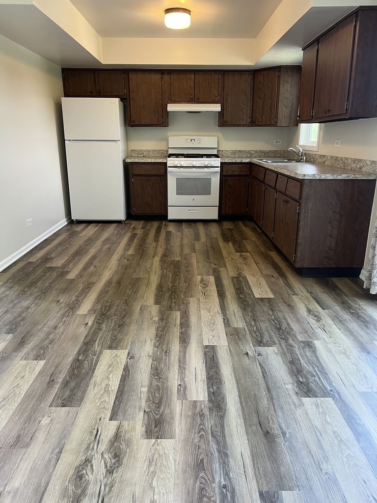 608 N Washington Avenue - Photo 2