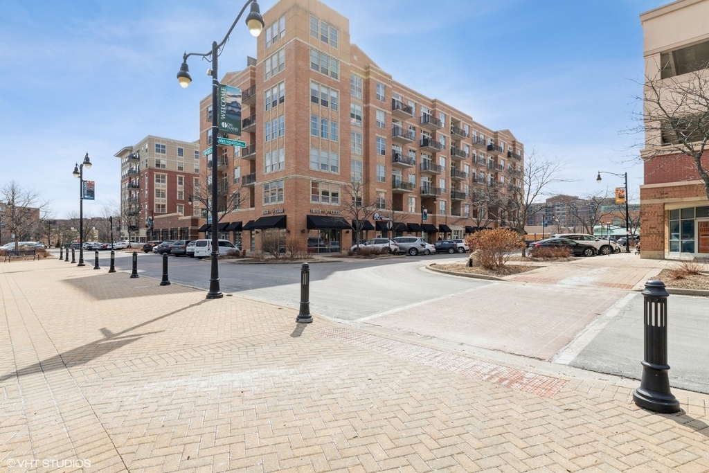 647 Metropolitan Way - Photo 14