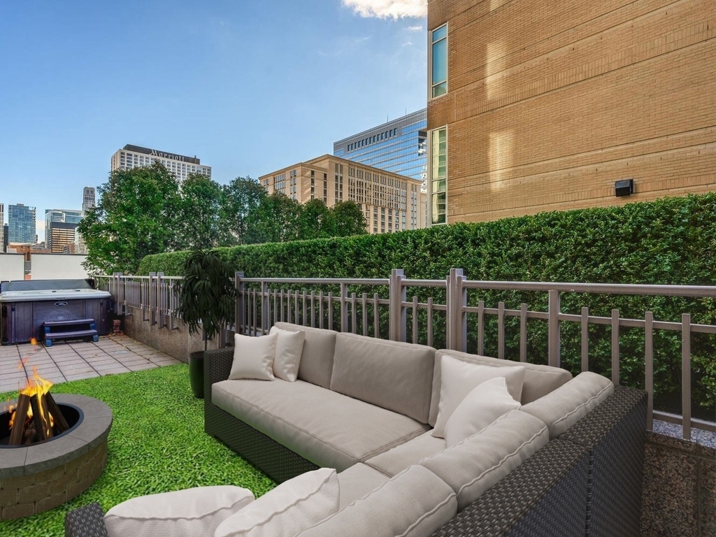 33 W Ontario Street - Photo 26