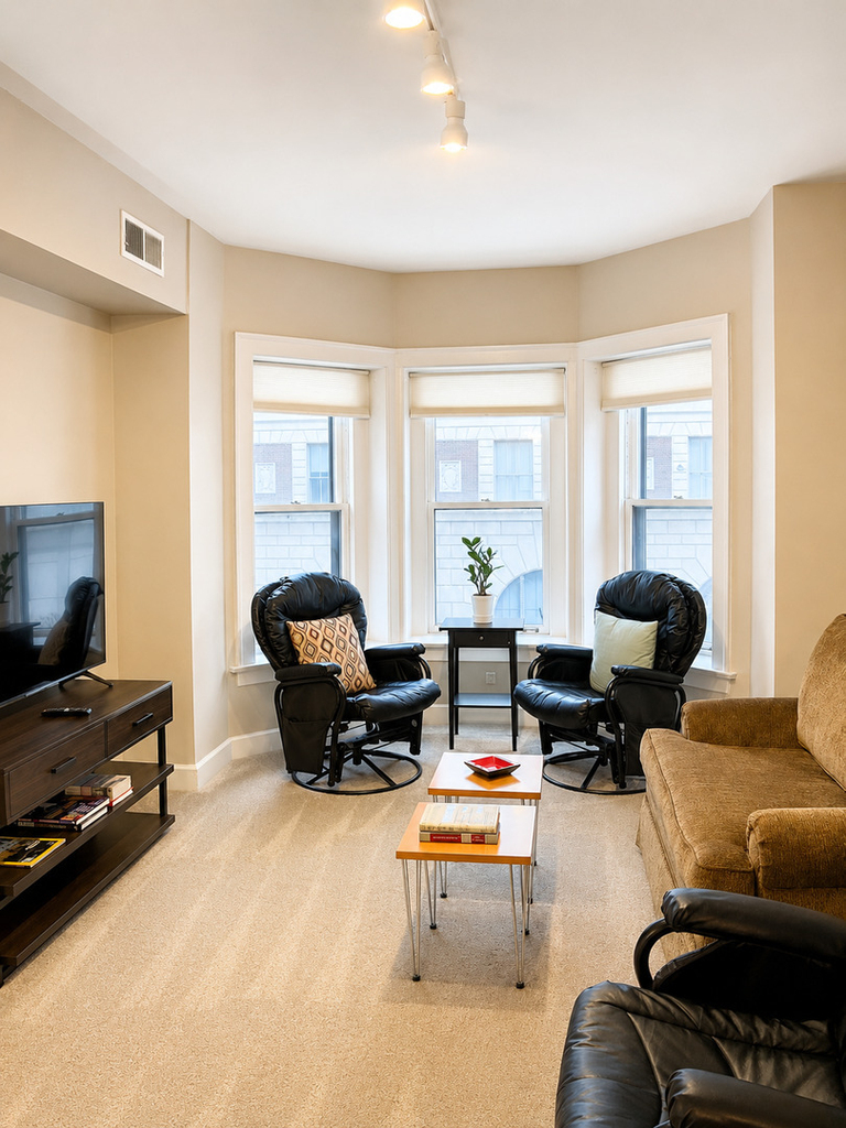 642 N Dearborn Street - Photo 4