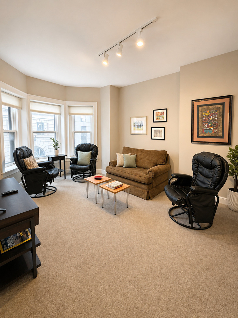 642 N Dearborn Street - Photo 3
