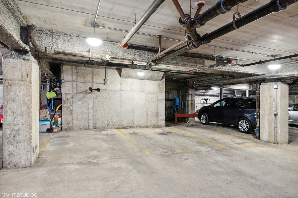 1422 N La Salle Drive - Photo 12