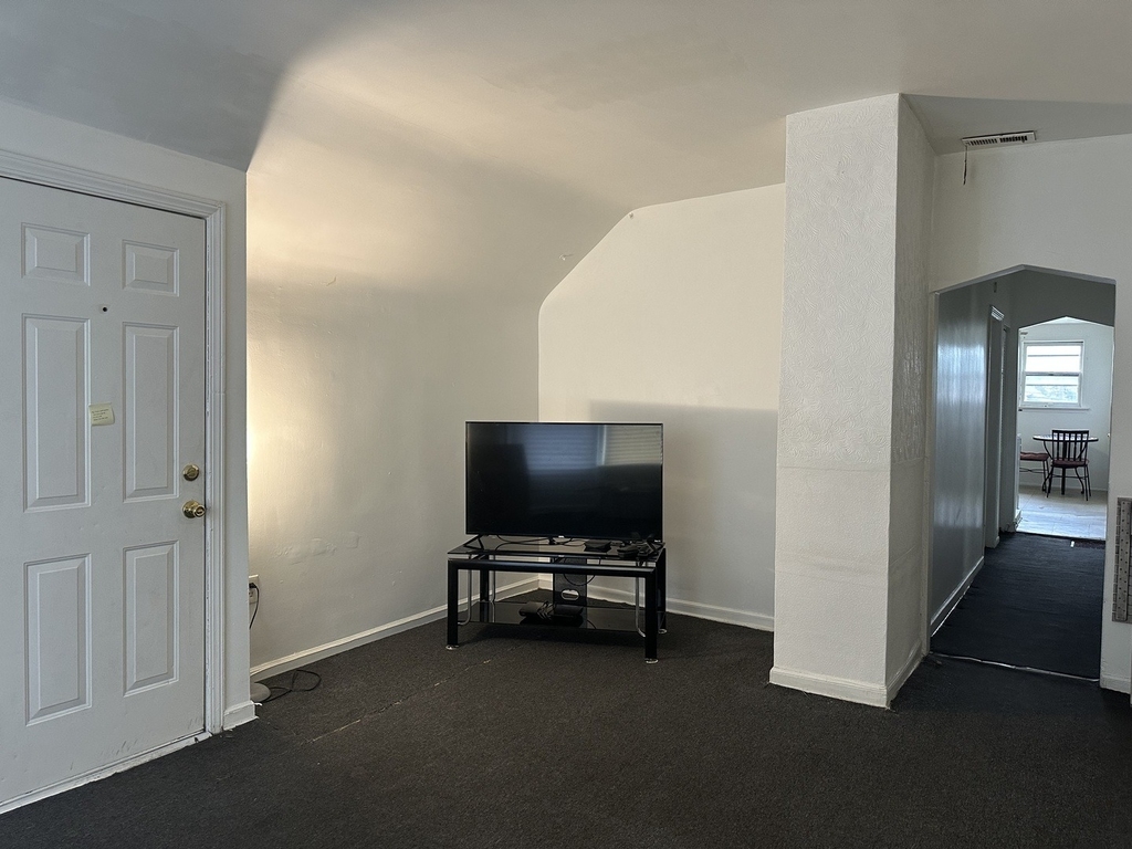 7710 S Ada Street - Photo 1