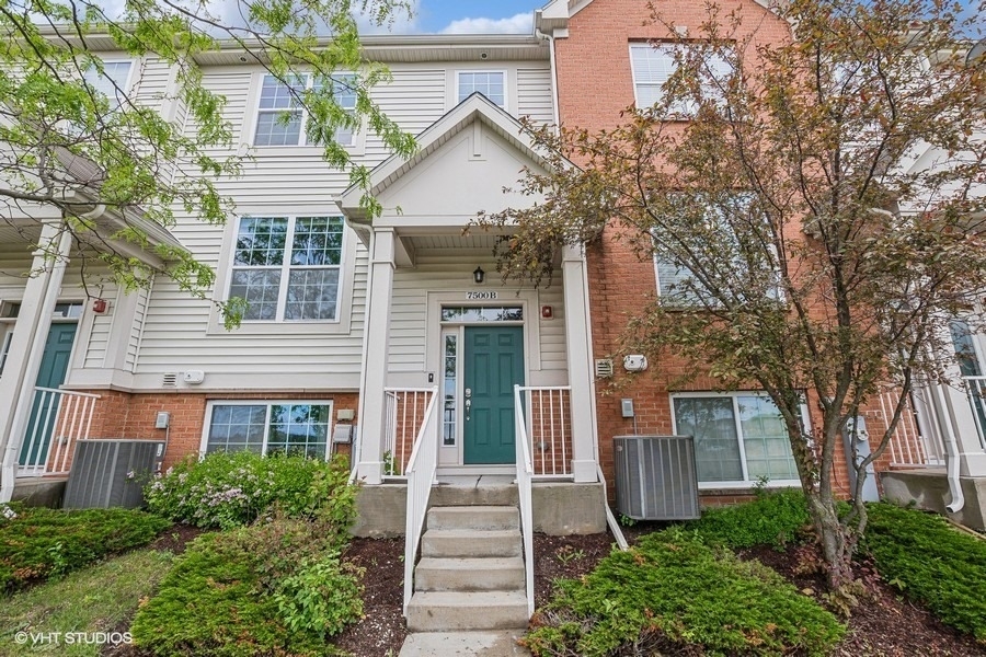 7500 Savoy Lane - Photo 0
