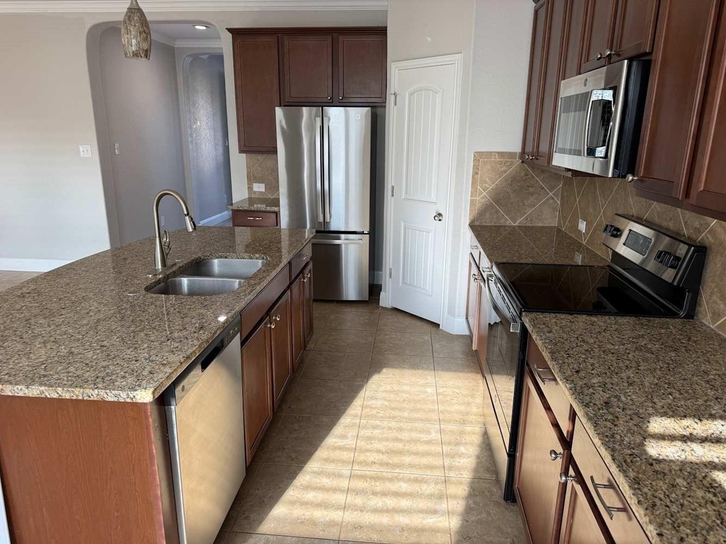 2527 Middleground - Photo 5