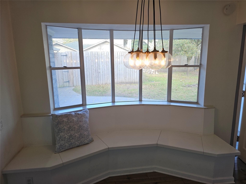 9738 Braesmont Drive - Photo 5