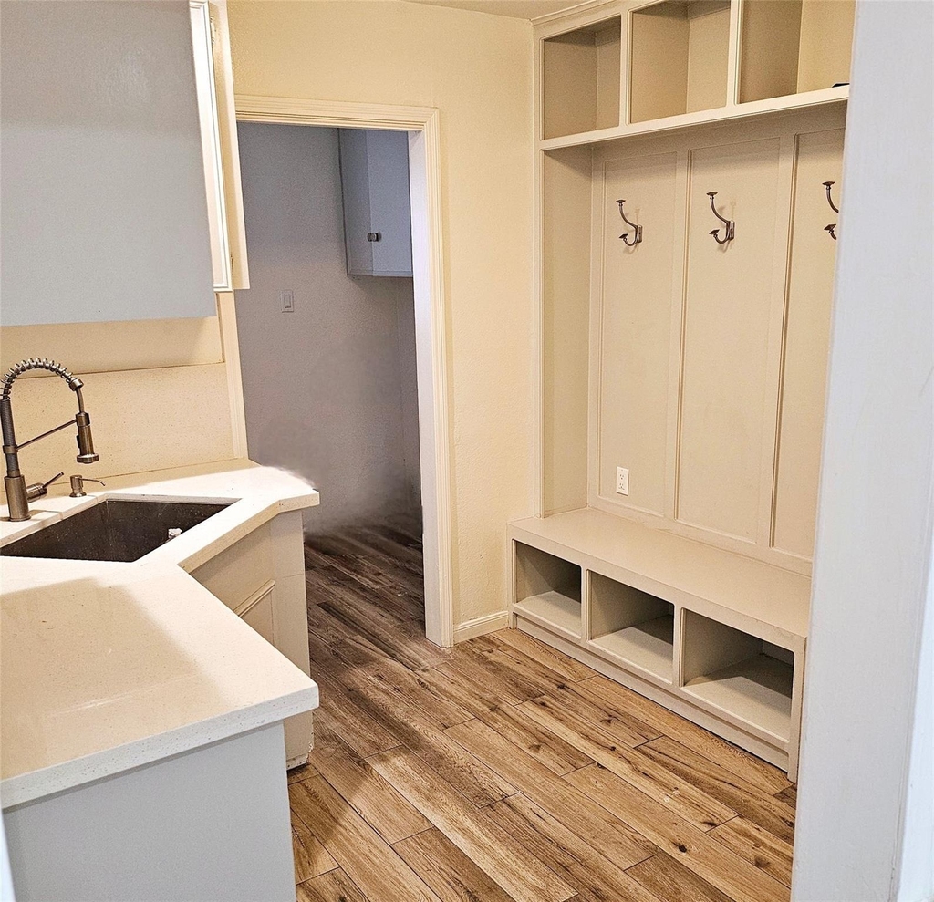 9738 Braesmont Drive - Photo 8
