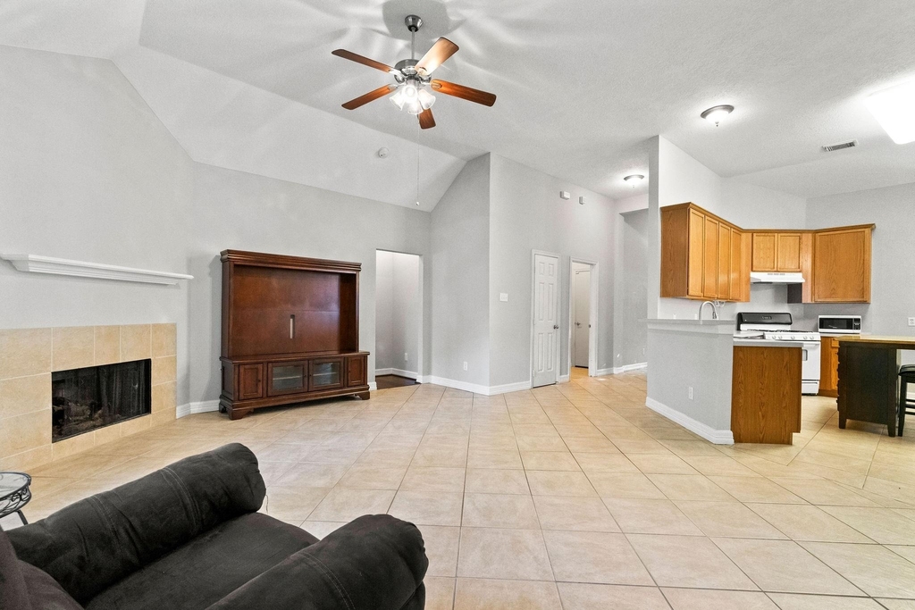 22326 E Daniel Oak Circle - Photo 4