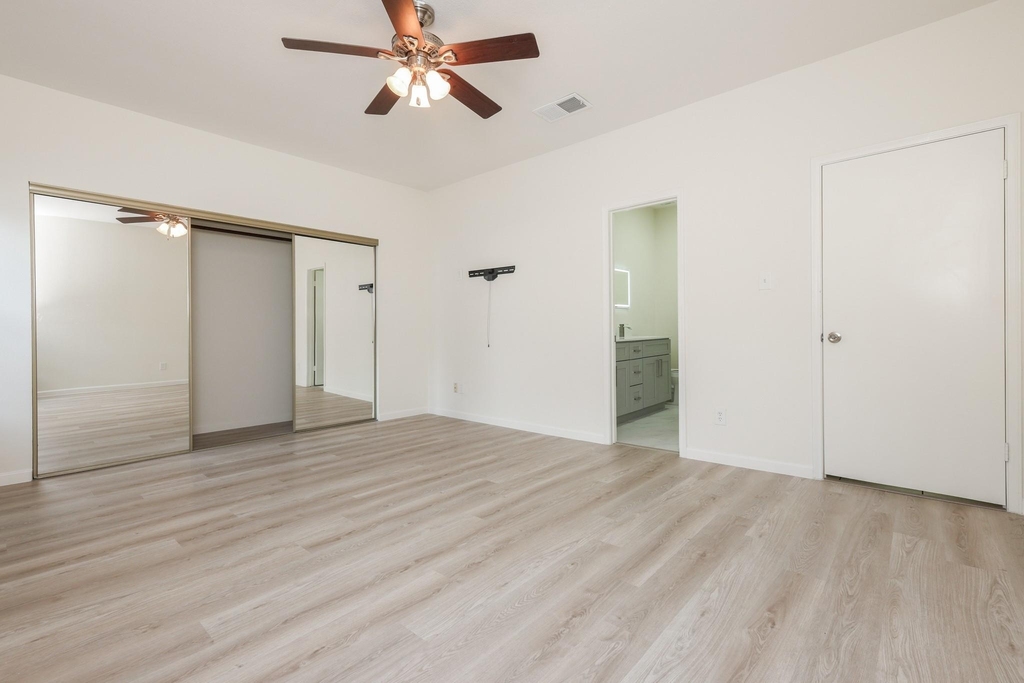 17441 Red Oak Drive - Photo 9