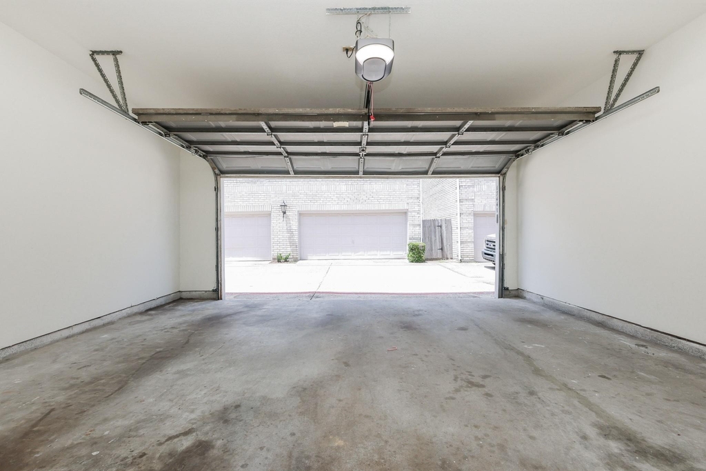 17441 Red Oak Drive - Photo 17