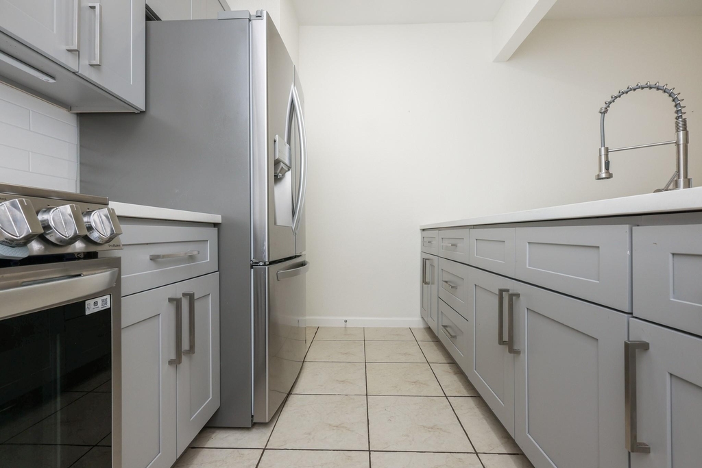 17441 Red Oak Drive - Photo 3