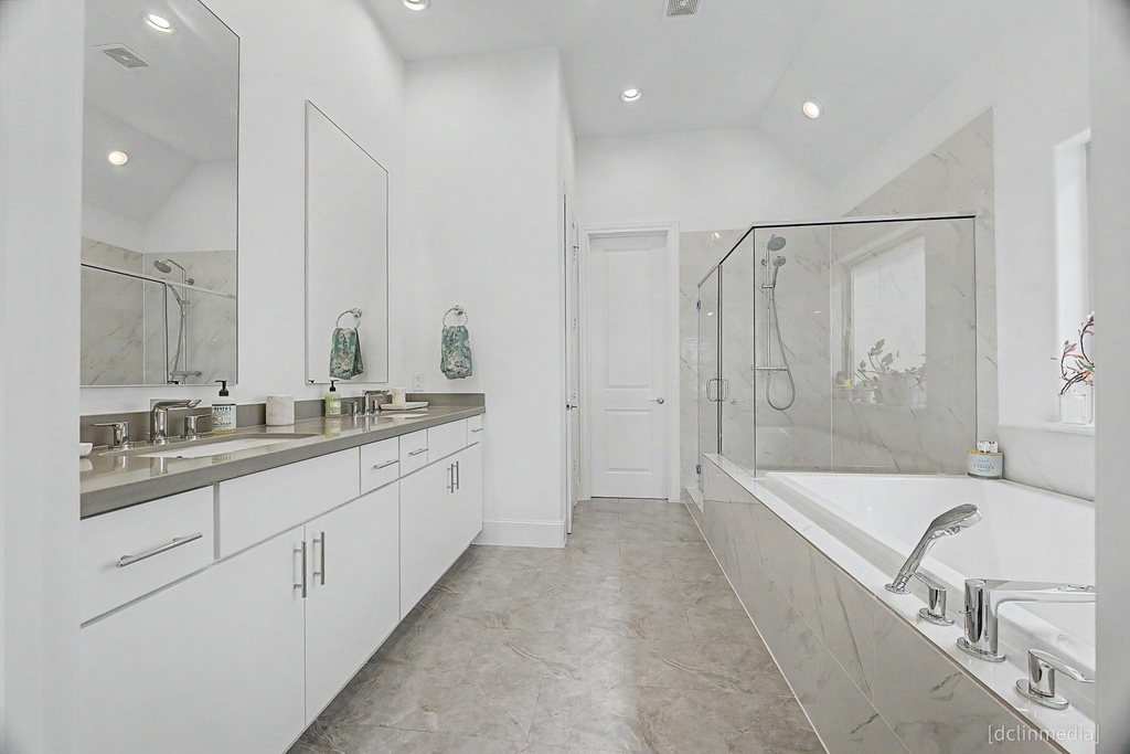 4009 University Grove Street - Photo 32