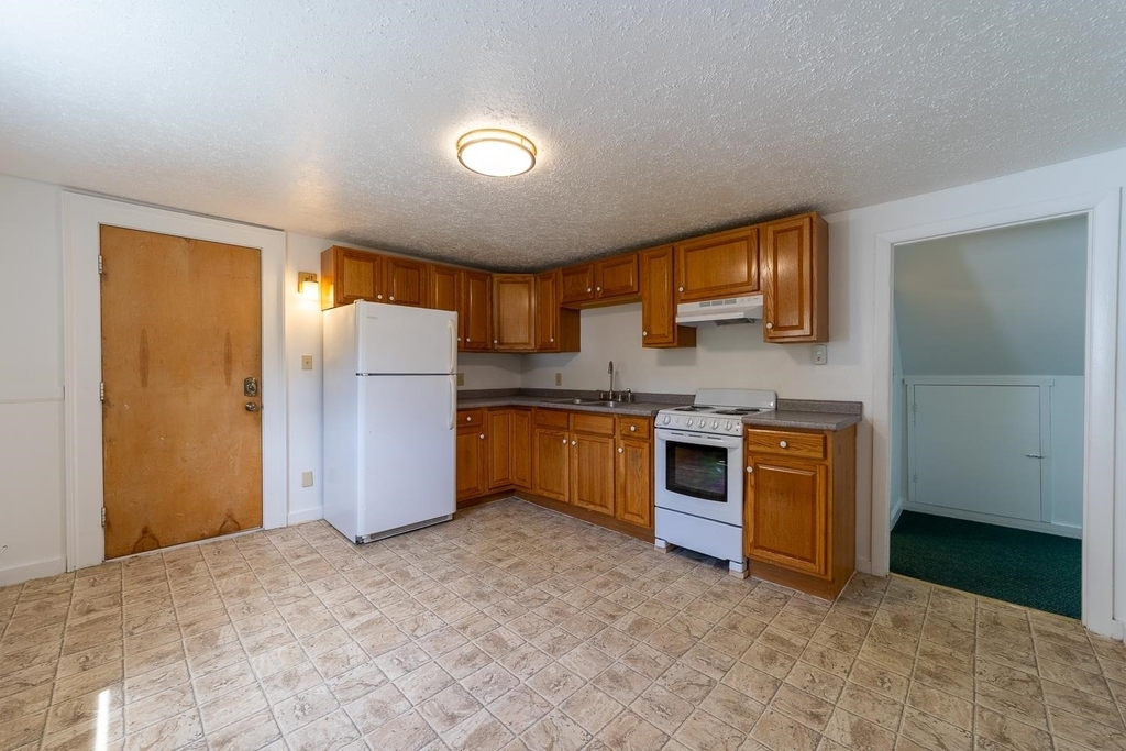 1092 Nh Rt 175 - Photo 6