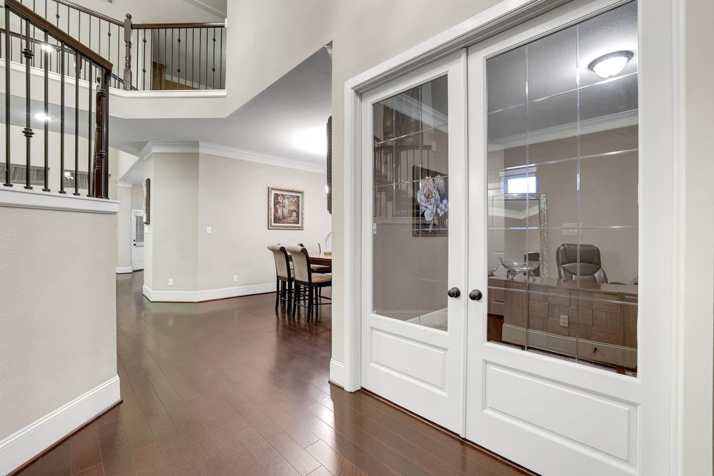 10423 Hatcher Drive - Photo 5