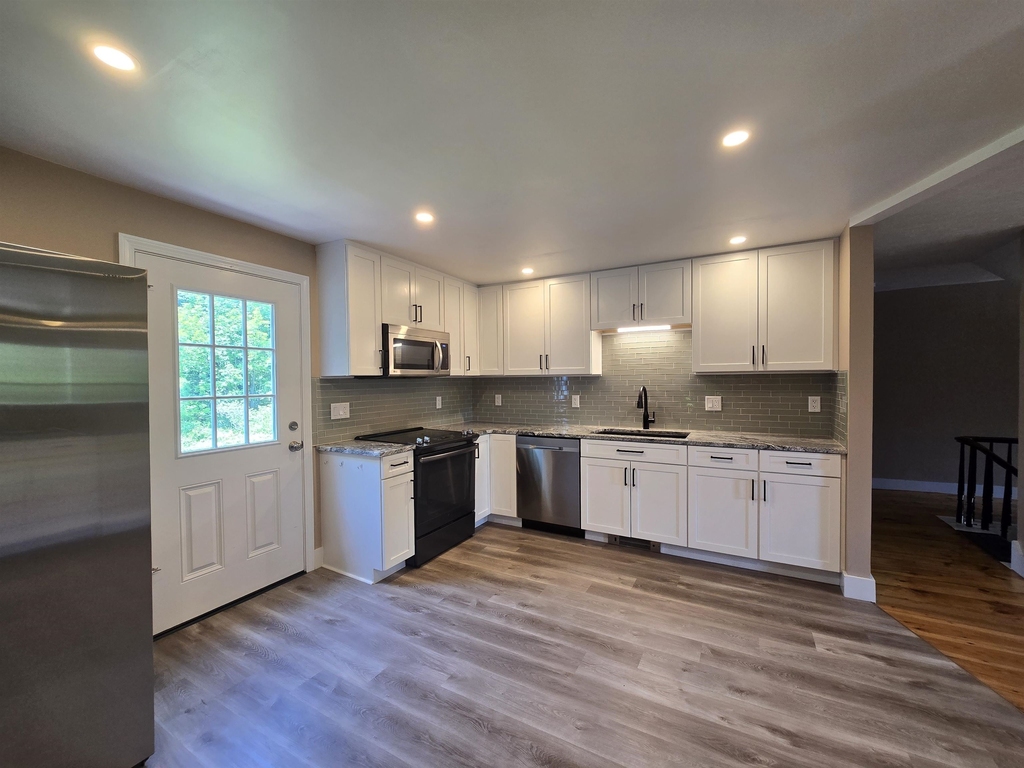 188 Greenville - Photo 4