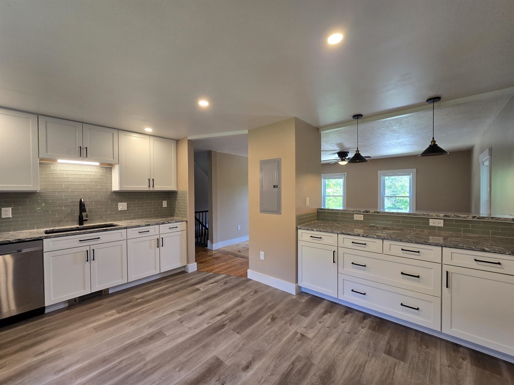 188 Greenville - Photo 5