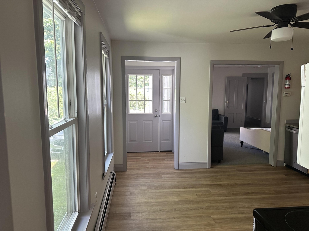 28 Lincoln - Photo 9