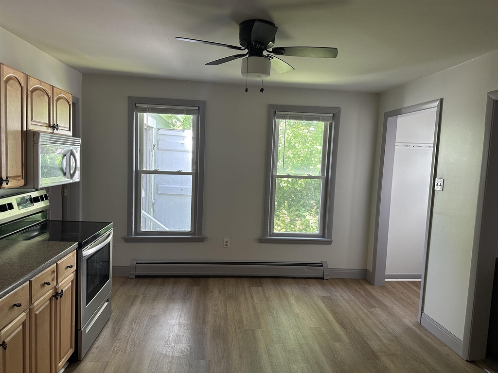 28 Lincoln - Photo 8