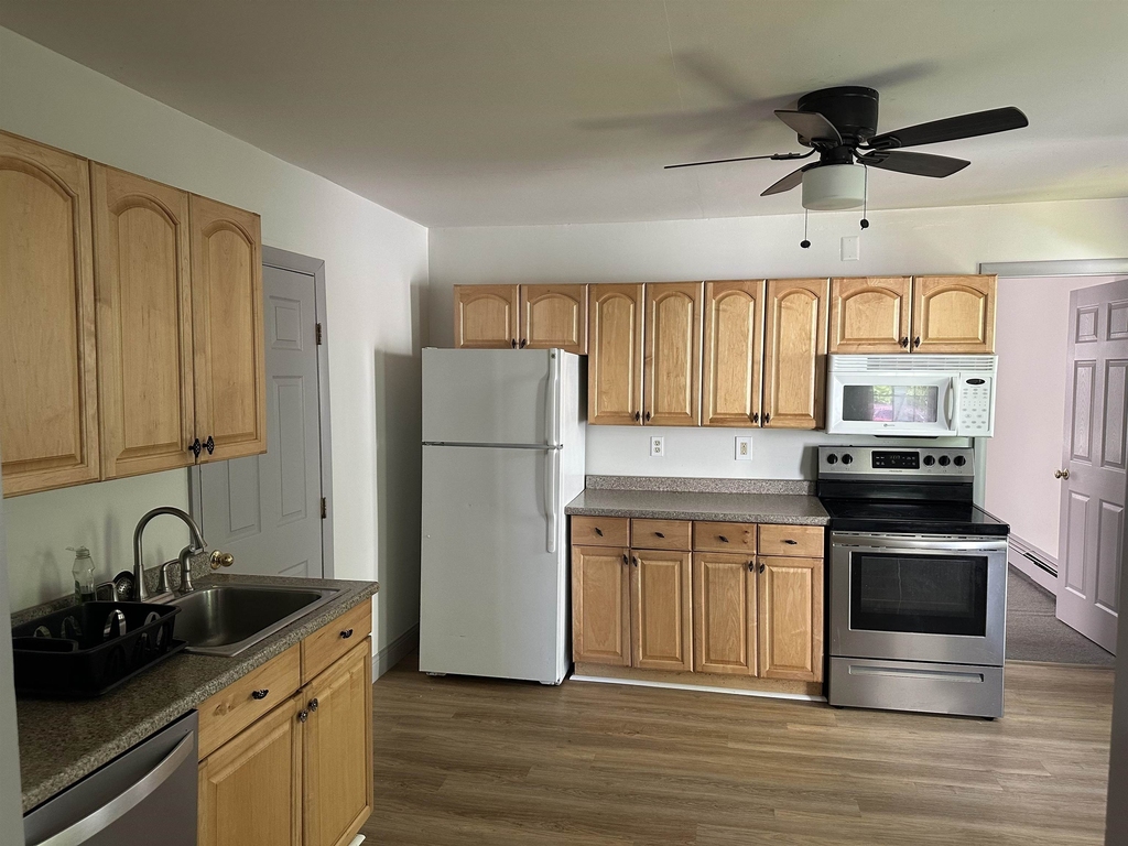 28 Lincoln - Photo 6