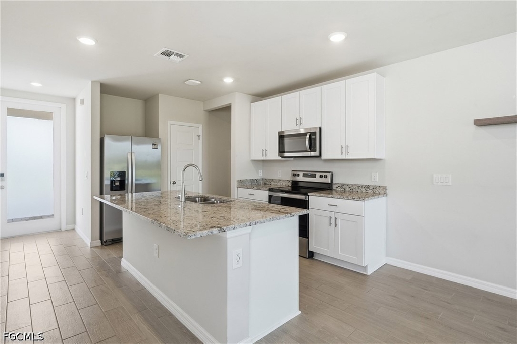 44197 Frontier Drive - Photo 0