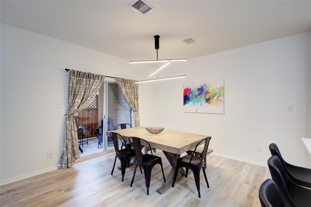76 Scarlet Woods Court - Photo 8
