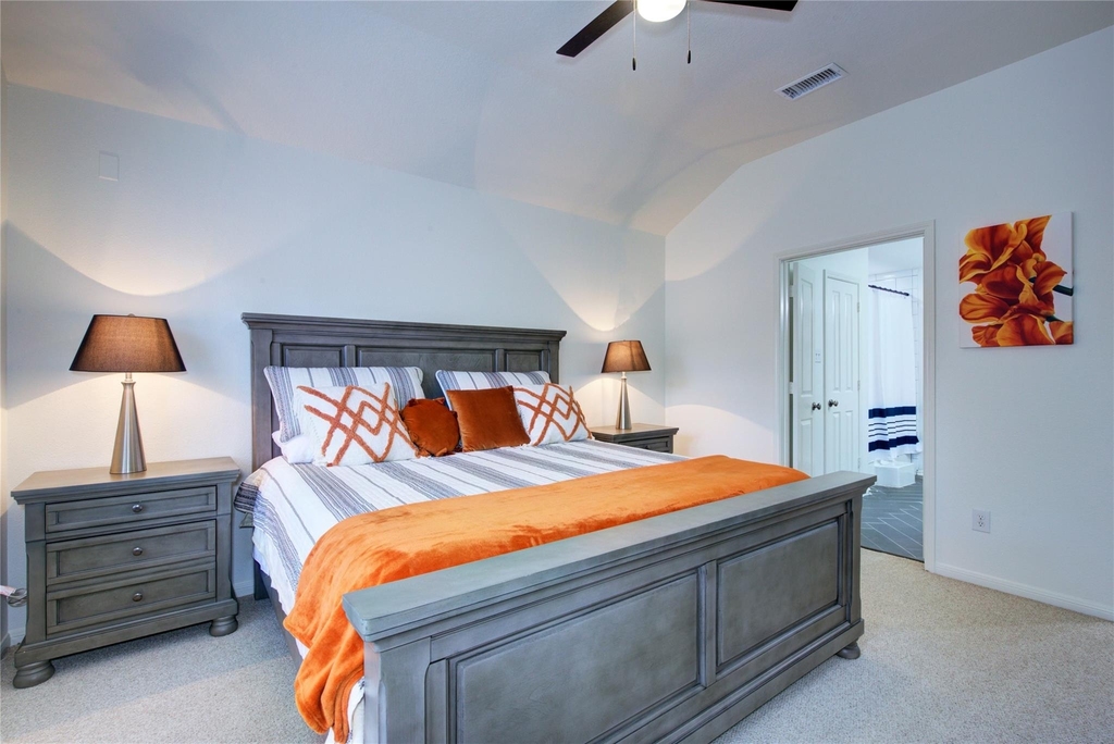 76 Scarlet Woods Court - Photo 17