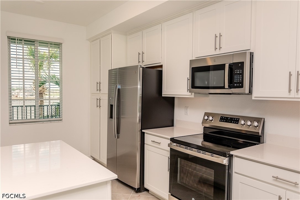 15375 Green Acres Avenue - Photo 4