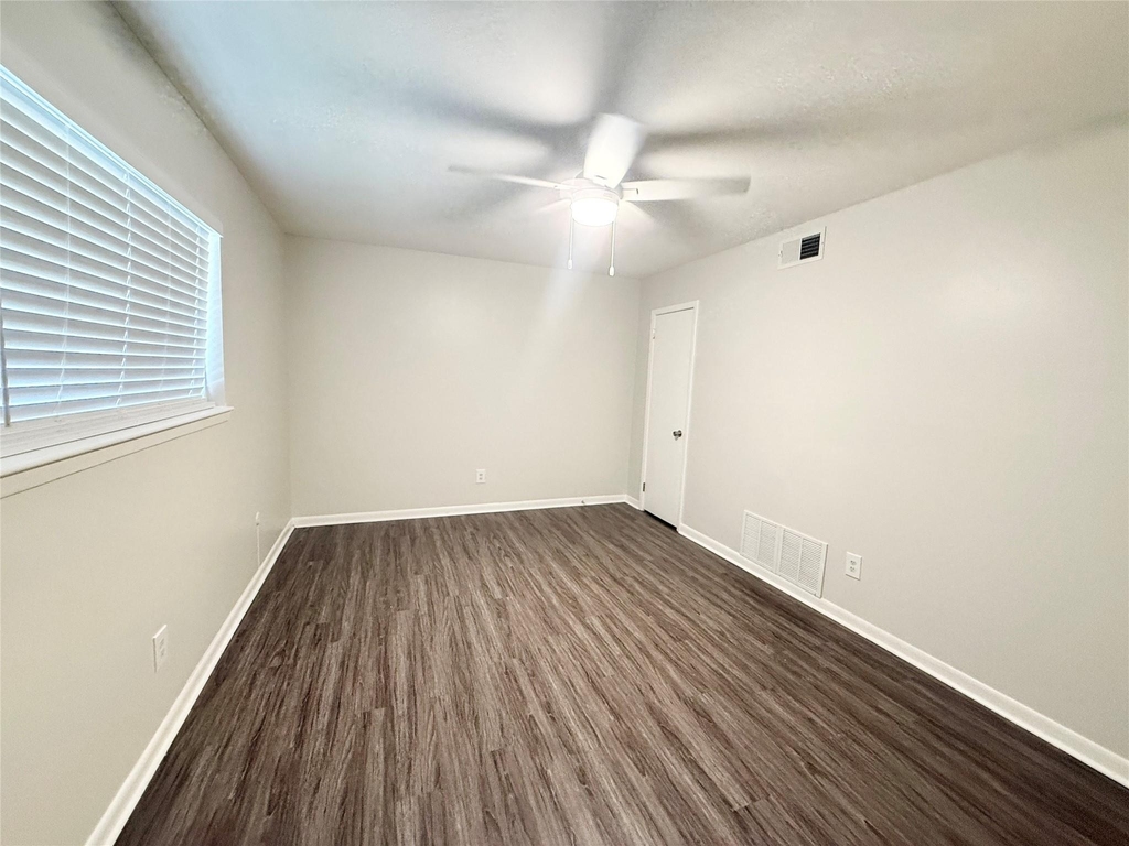 500 Willow Drive - Photo 13