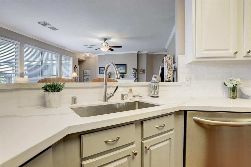 4310 Innsbrook - Photo 10