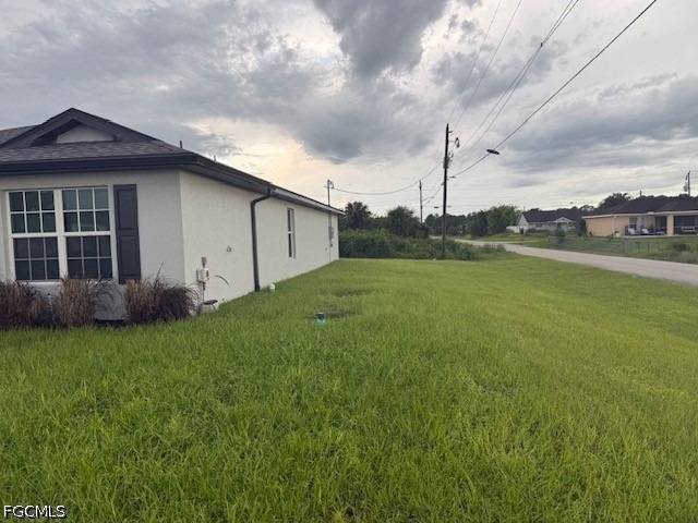 3113 74th Street W - Photo 2