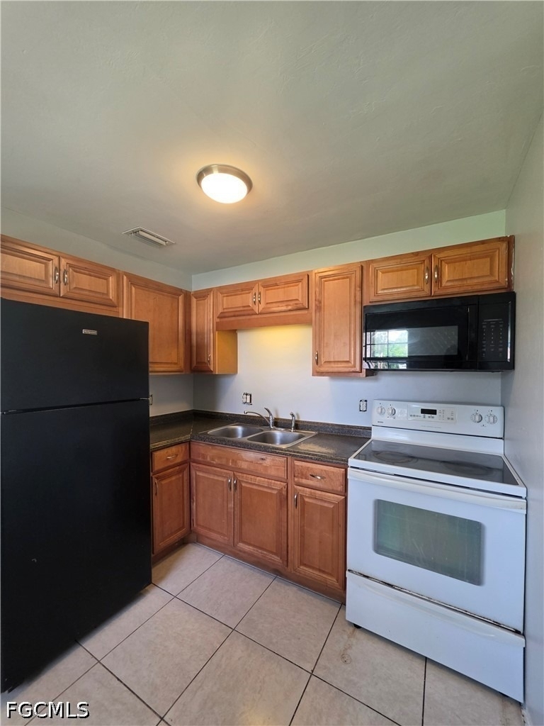 5626 6th Avenue - Photo 4