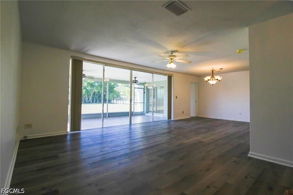 5302 Malibu Court - Photo 3